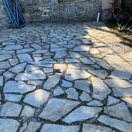 Holiday home Sunsetview House Kakogkioni